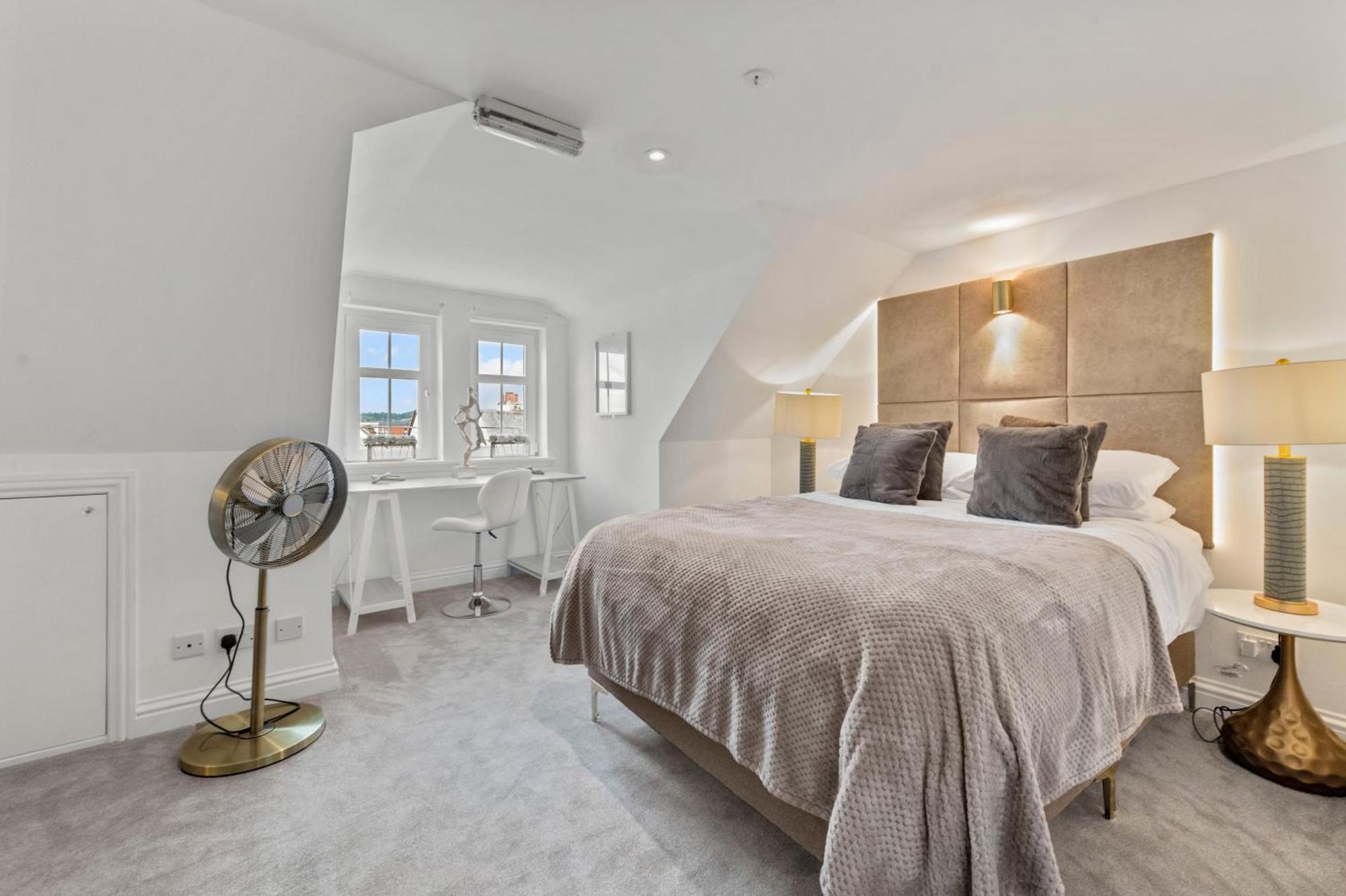 Causeway House Hotel Стърлинг Екстериор снимка